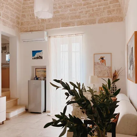 Casa Federica * أوستوني
